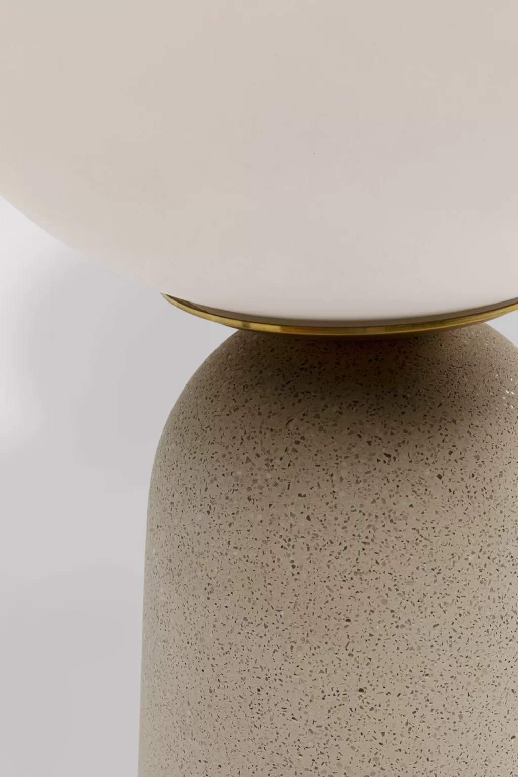 Pöytävalaisimet>KARE Design Bollie Beige Pöytävalaisin 33cm