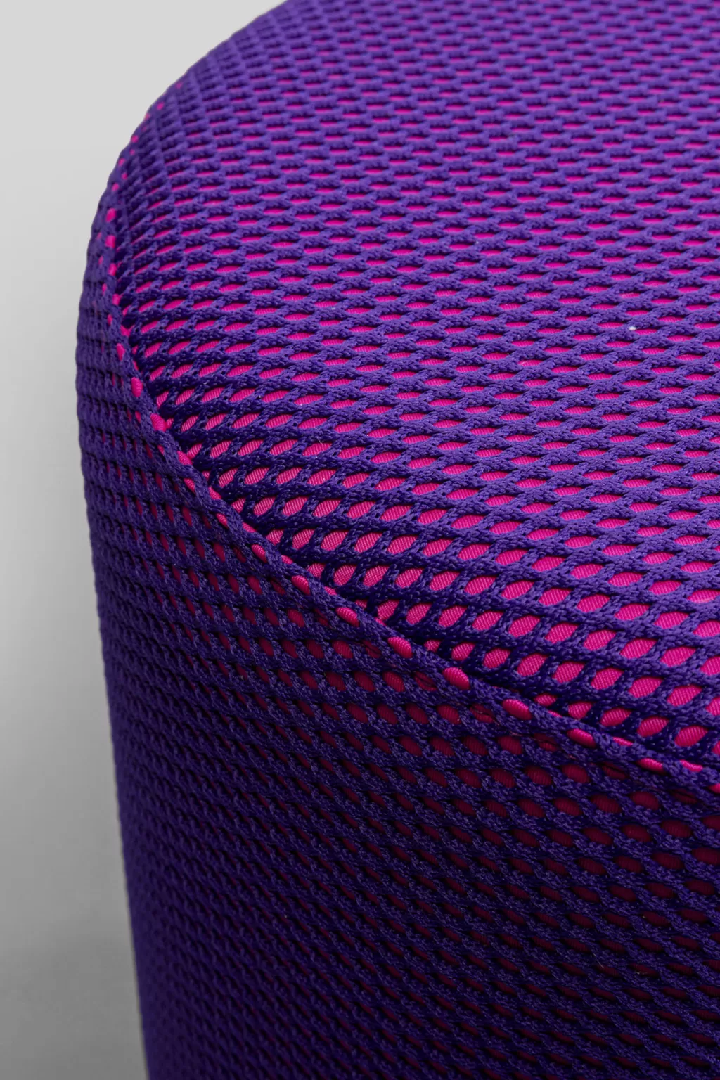 Rahit Ja Jakkarat>KARE Design Jody Jakkara, Palli Violetti Verkkoverhoilu/musta Ø35cm