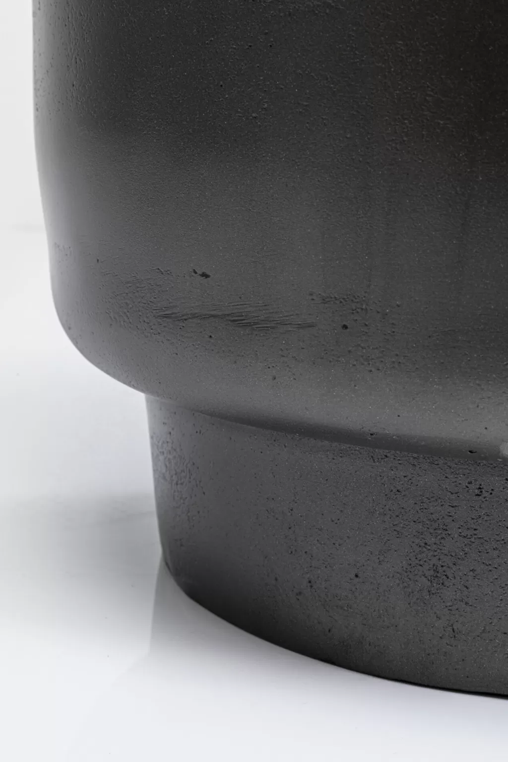 Sohvapöydät>KARE Design Montagna Pyöreä Sivupöytä Musta Ø39cm