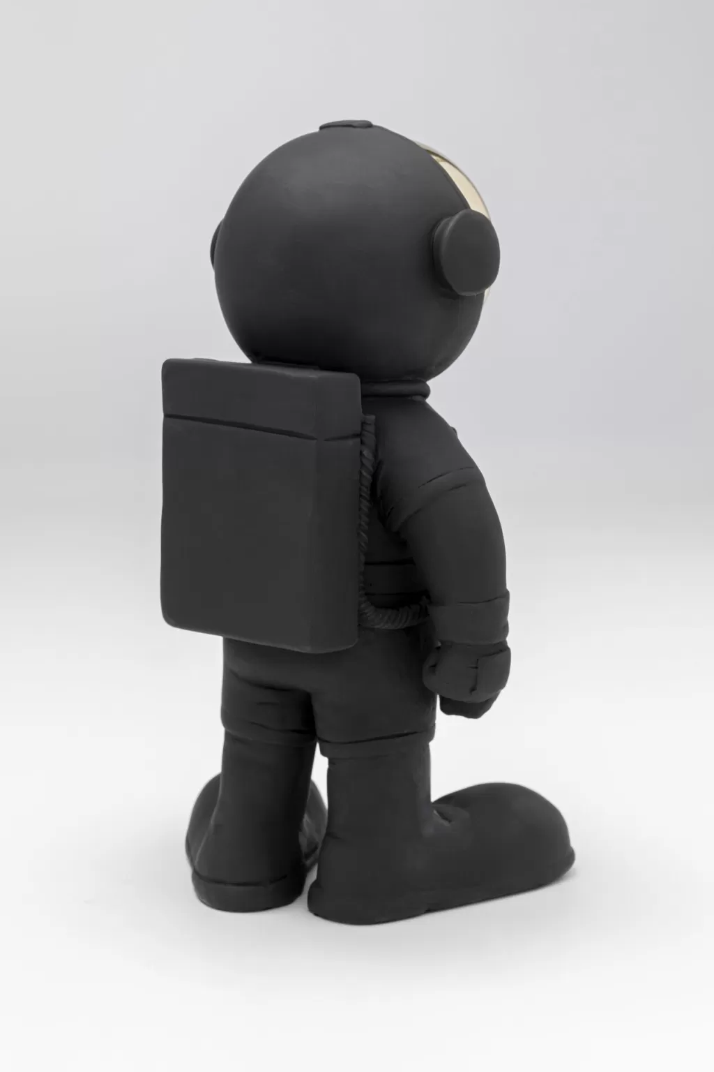 Koriste-Esineet>KARE Design Welcome Astronaut Musta Koriste-esine 27cm